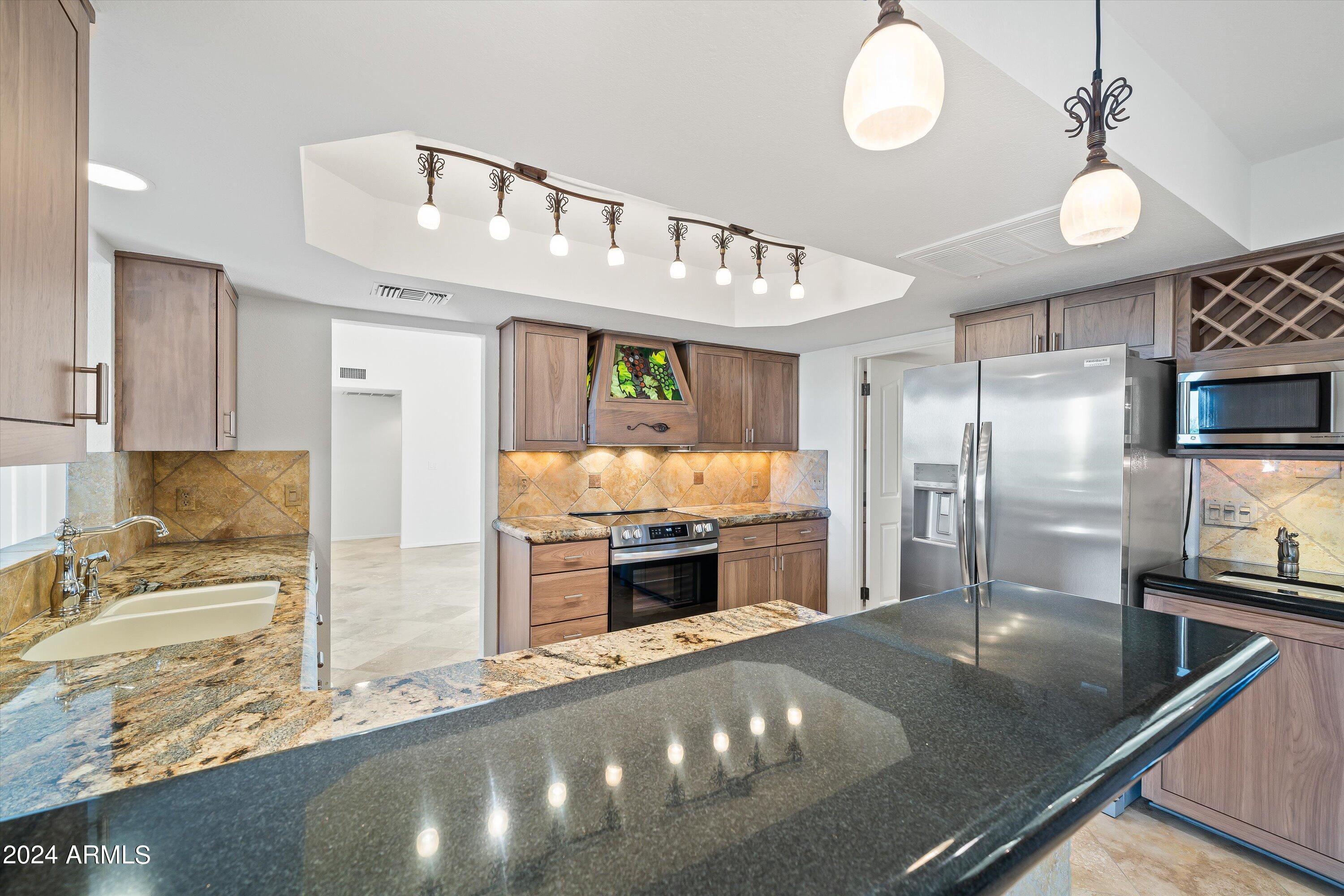 26607 North Avenida Del Ray Rio Verde, AZ 85263 - Photo 16 of 51 19-Kitchen