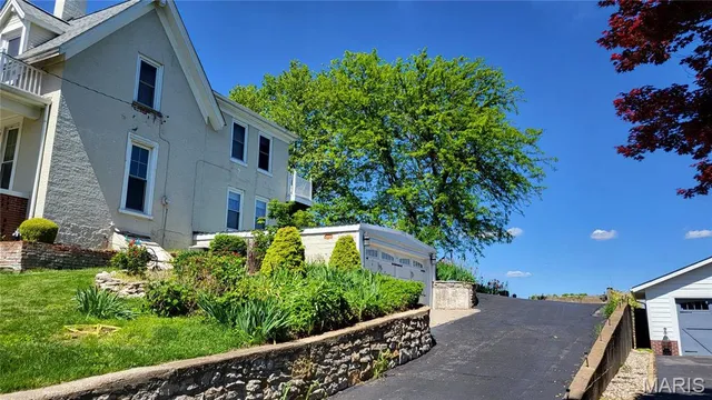 $474,900 | 403 North Main Street, Louisiana, MO 63353