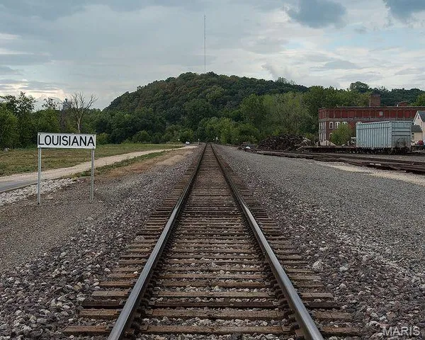 $474,900 | 403 North Main Street, Louisiana, MO 63353