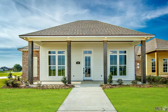 $594,900 | 141 Stella Drive, Thibodaux, LA 70301