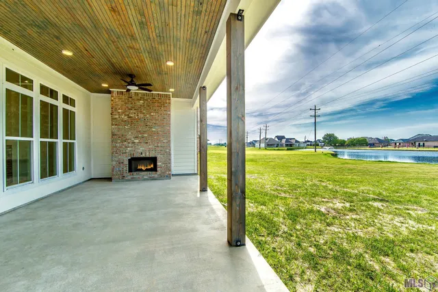 $594,900 | 141 Stella Drive, Thibodaux, LA 70301