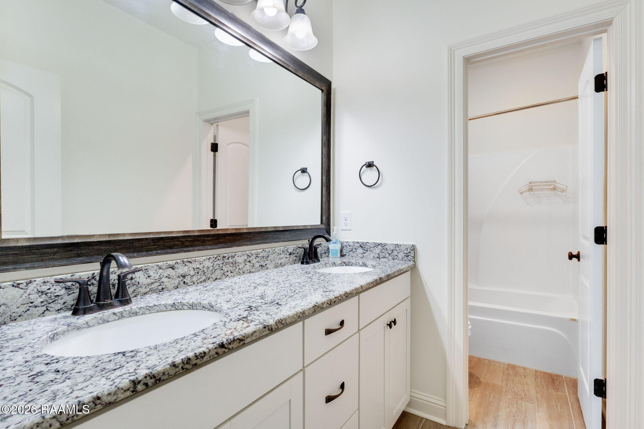 110 Grandmark Street Lafayette, LA 70506 - Photo 18 of 23 110 Grandmark Bathroom 3