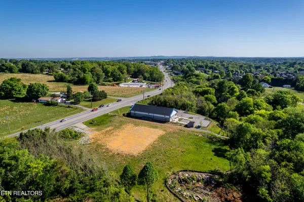 $599,900 | 2054 Highway 411, Maryville, TN 37803