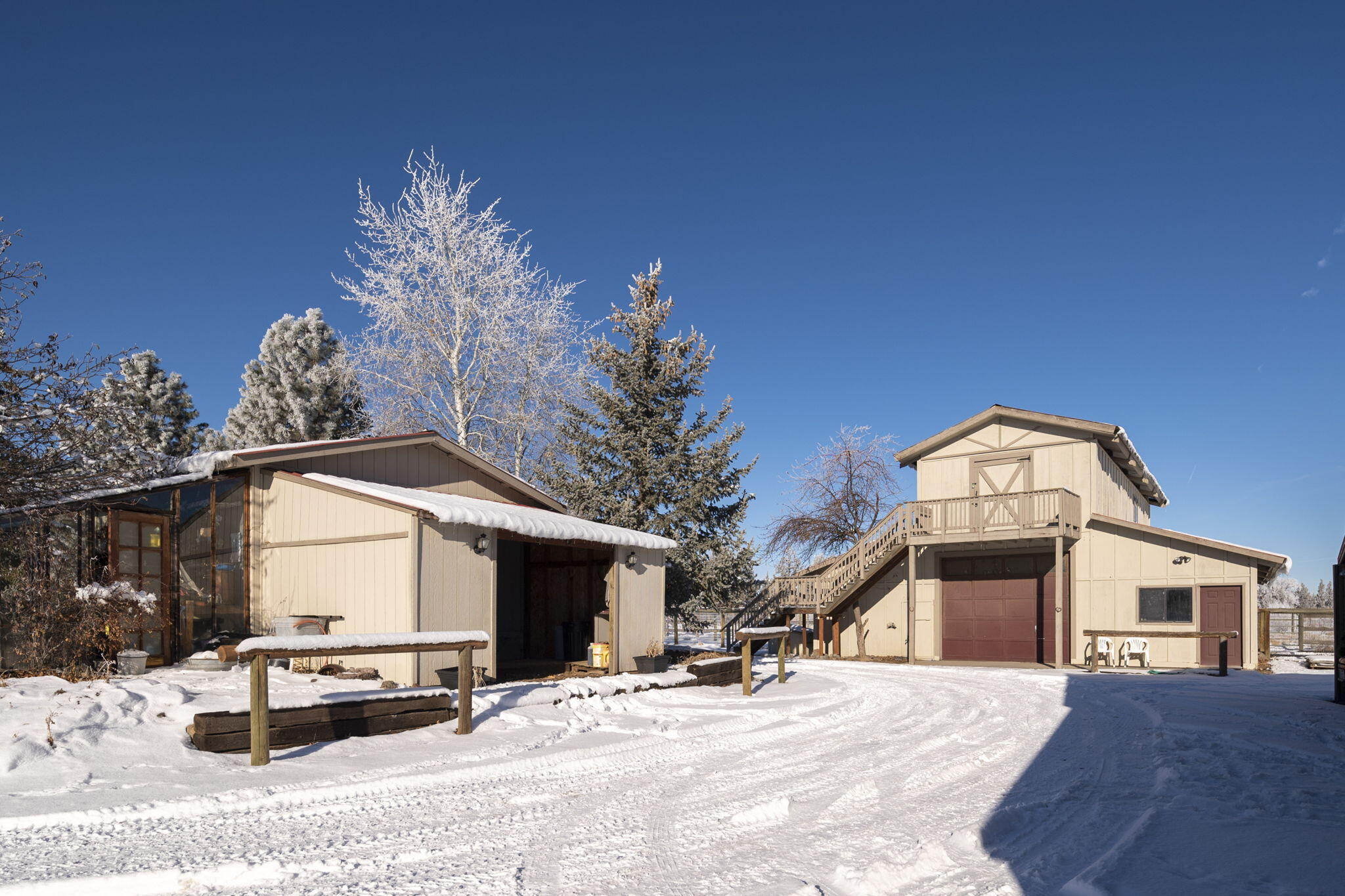 18625 Couch Market Road Bend, OR 97703 - Photo 27 of 36 barn and storage