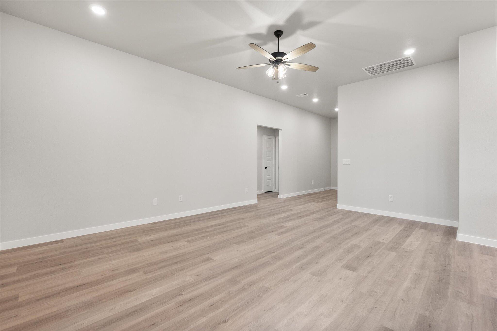 3004 140th Street Lubbock, TX 79423 - Photo 5 of 19 10-3004 140th_9528