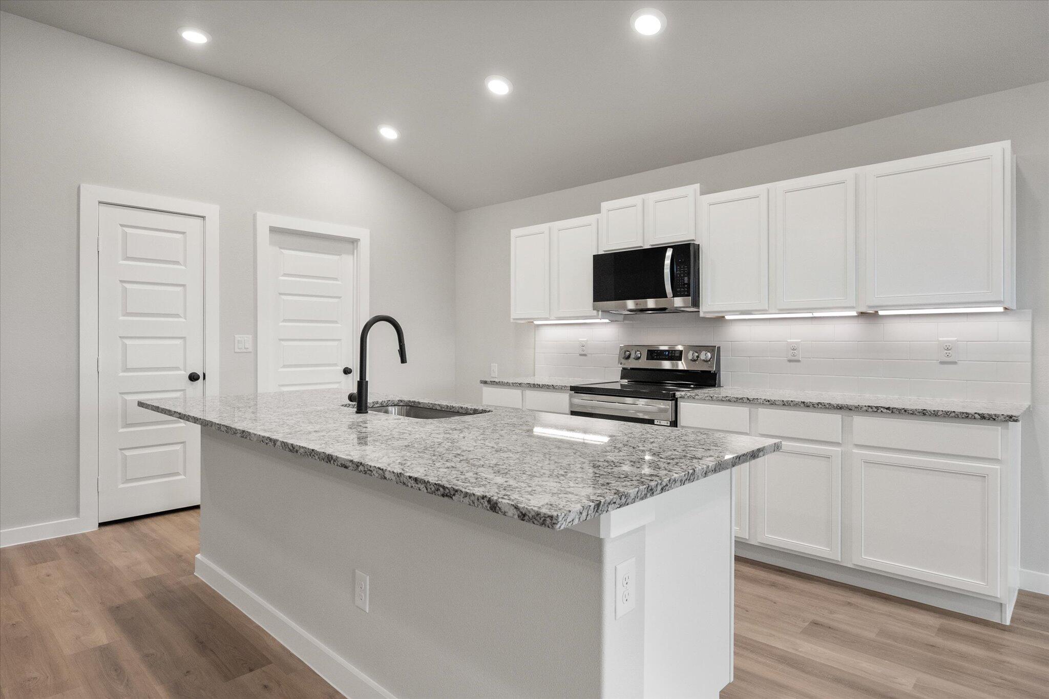 3004 140th Street Lubbock, TX 79423 - Photo 7 of 19 12-3004 140th_9537