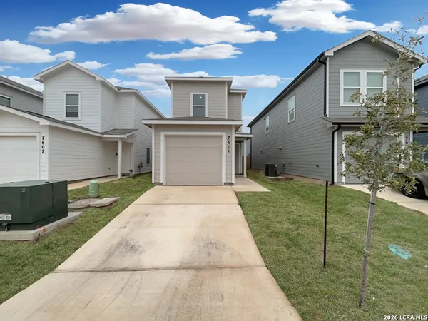 $1,450 | 7611 Aston Cross, San Antonio, TX 78253