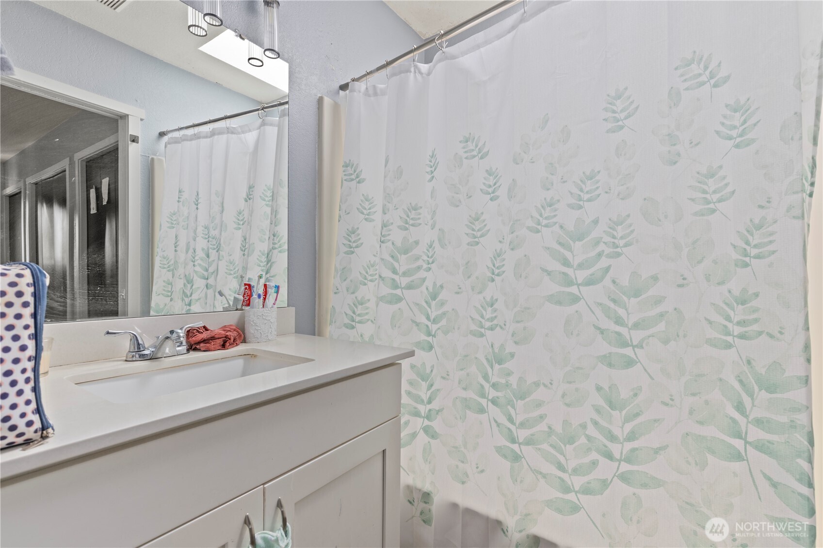13204 12th Avenue Southwest Burien, WA 98146 - Photo 13 of 37 Gallery Image 13