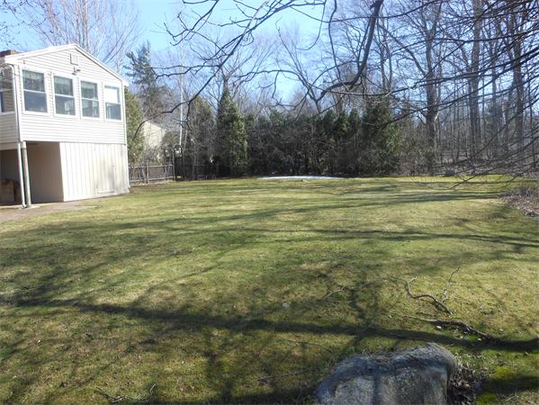 21 Keith Road Reading, MA 01867 - Photo 16 of 20 Gallery Image 16