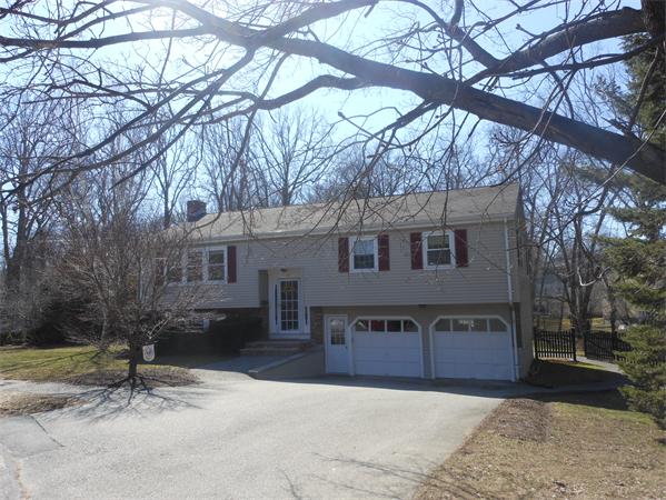 21 Keith Road Reading, MA 01867 - Photo 2 of 20 Gallery Image 2