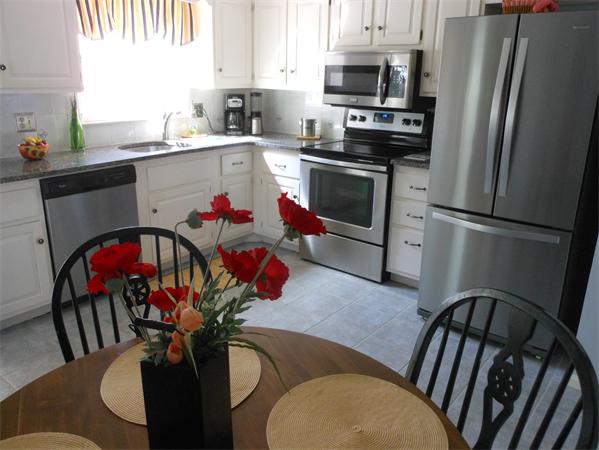 21 Keith Road Reading, MA 01867 - Photo 6 of 20 Gallery Image 6