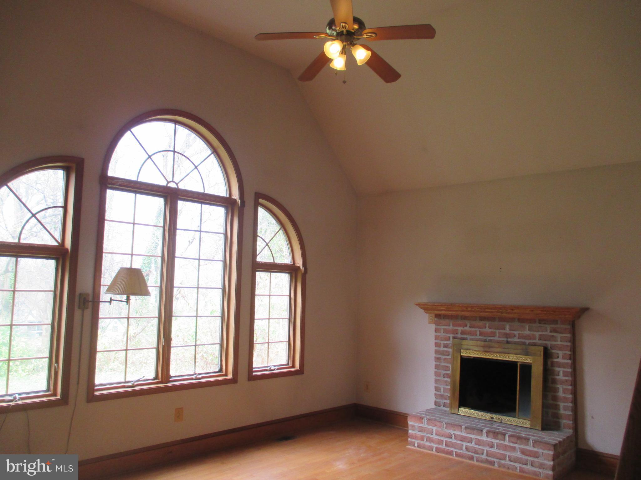 6705 Cherry Hill Road Baldwin, MD 21013 - Photo 5 of 26 Family Room