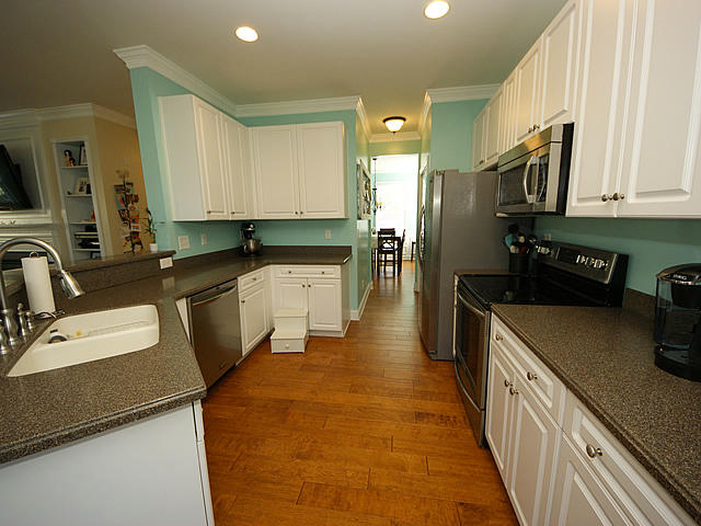2275 Sandy Point Lane Mount Pleasant, SC 29466 - Photo 6 of 23 Kitchen