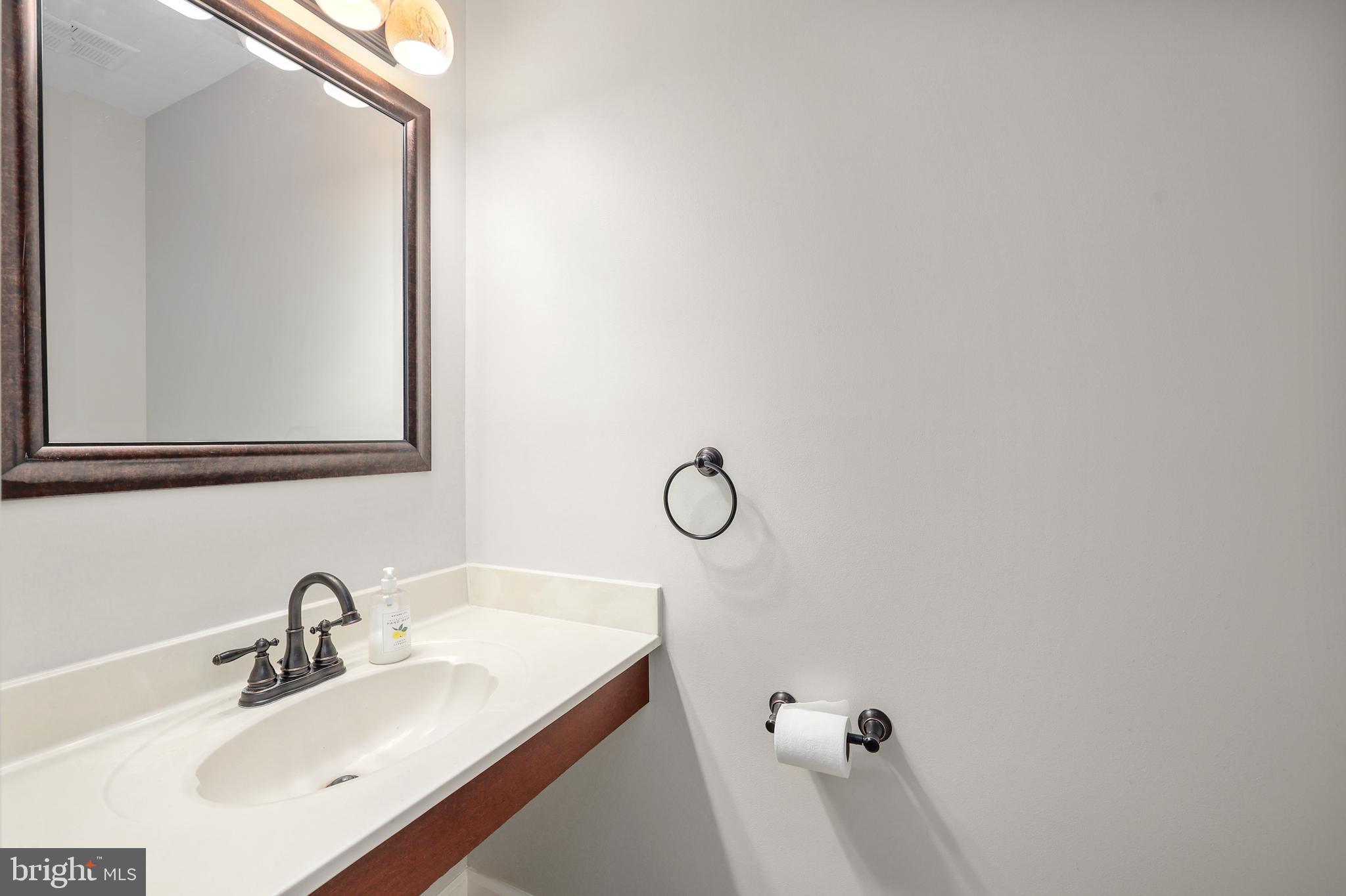 2845 Seminole Road Woodbridge, VA 22192 - Photo 12 of 33