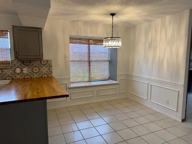 $2,000 | 703 Red Oak Drive, Lewisville, TX 75067