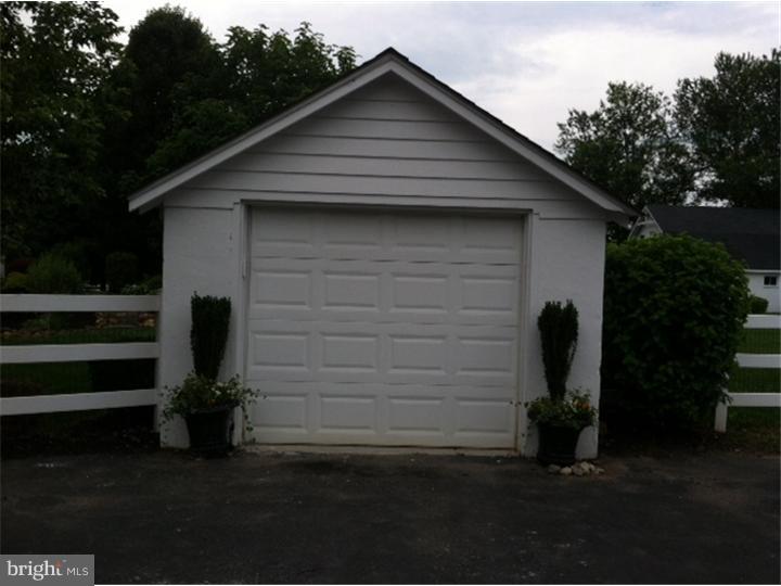 152 Harvey Road Chadds Ford, PA 19317 - Photo 22 of 22 Garage