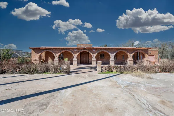 $399,000 | 10500 South Nogales Highway, Tucson, AZ 85756