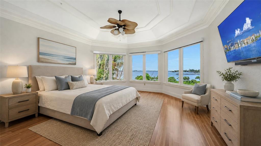 1356 Point Crisp Road Sarasota, FL 34242 - Photo 40 of 55 Gallery Image 40