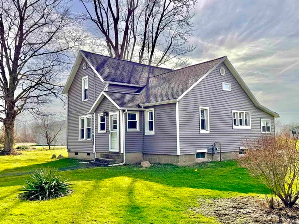 $275,000 | 1461 North Queen Road, Walkerton, IN 46574