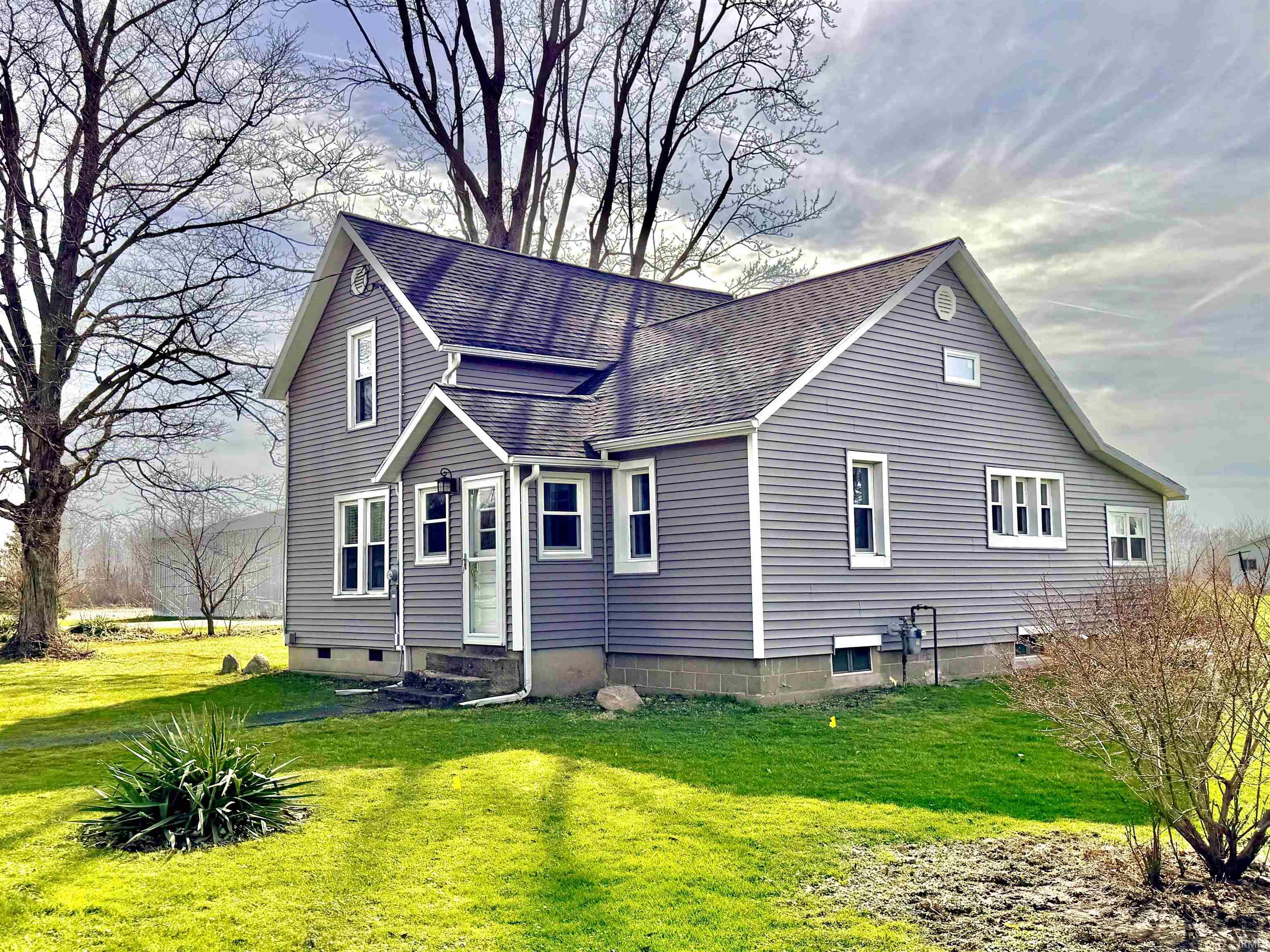 1461 North Queen Road Walkerton, IN 46574 - Photo 1 of 36