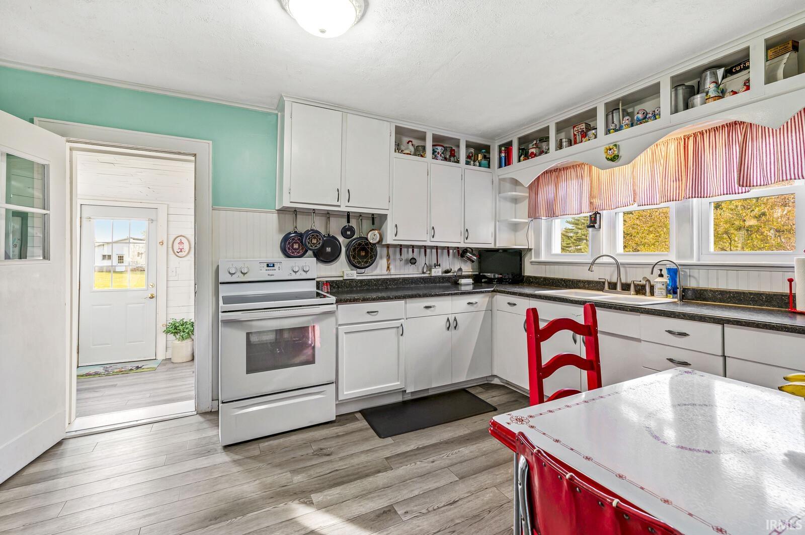 1461 North Queen Road Walkerton, IN 46574 - Photo 14 of 36