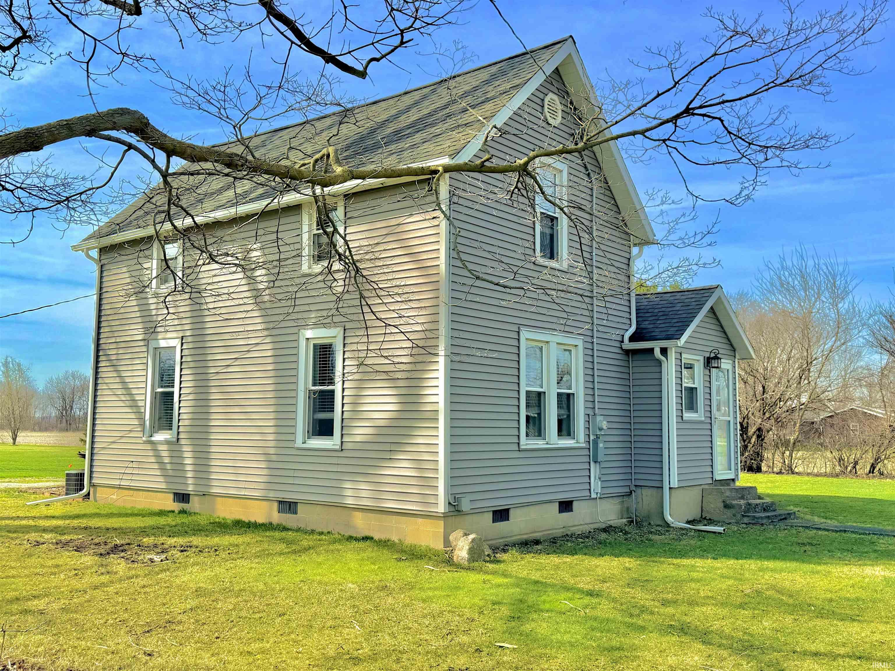 1461 North Queen Road Walkerton, IN 46574 - Photo 3 of 36