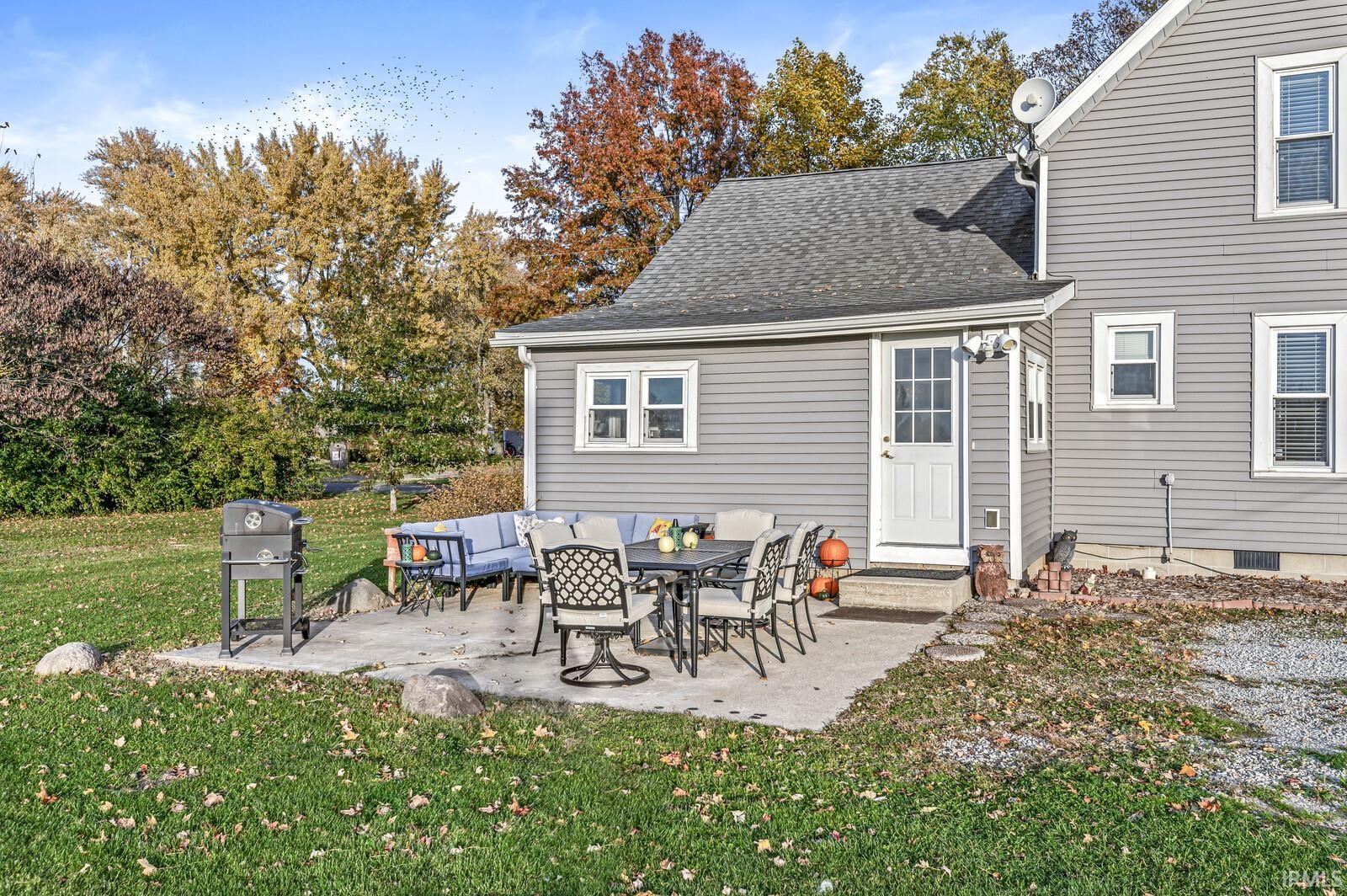 1461 North Queen Road Walkerton, IN 46574 - Photo 4 of 36