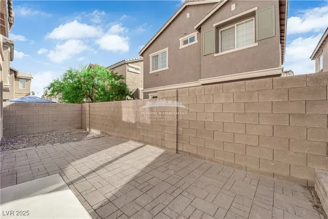 $2,200 | 8661 Rowland Bluff Avenue, Las Vegas, NV 89178