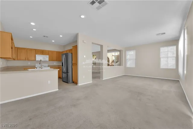 $2,200 | 8661 Rowland Bluff Avenue, Las Vegas, NV 89178