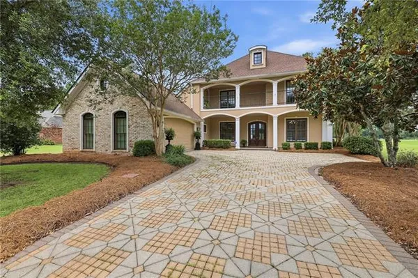 $565,000 | 23901 Carter Trace, Springfield, LA 70462