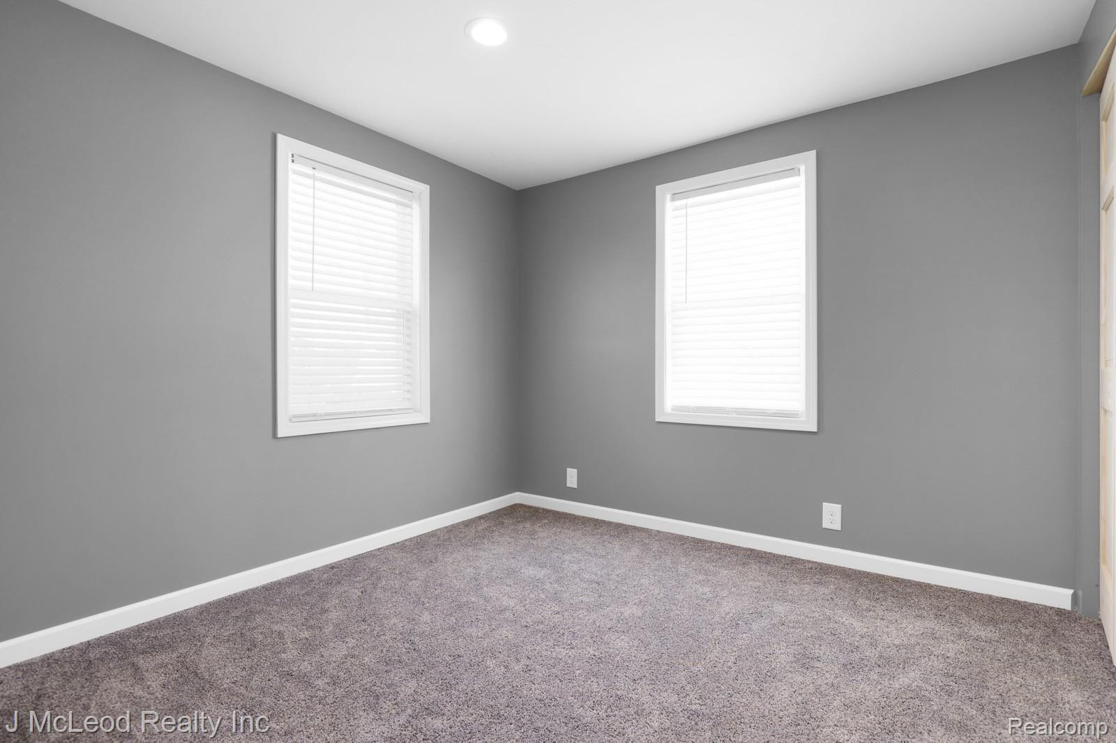 3530 Roosevelt Street Saginaw, MI 48604 - Photo 15 of 32 3530 Roosevelt 48604-15.jpg