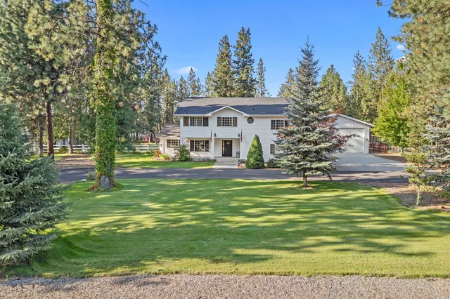 $819,500 | 16825 North Wylie Drive, Nine Mile Falls, WA 99026