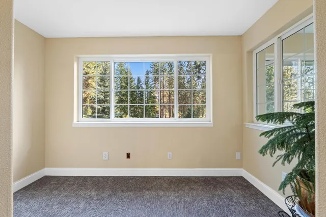 $819,500 | 16825 North Wylie Drive, Nine Mile Falls, WA 99026