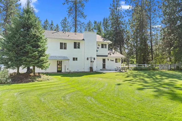$819,500 | 16825 North Wylie Drive, Nine Mile Falls, WA 99026