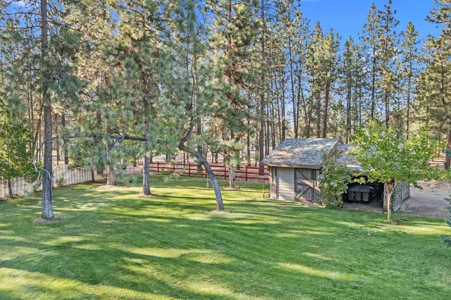 $819,500 | 16825 North Wylie Drive, Nine Mile Falls, WA 99026