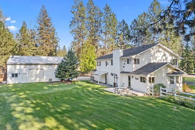 $819,500 | 16825 North Wylie Drive, Nine Mile Falls, WA 99026