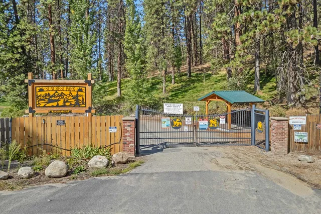 $819,500 | 16825 North Wylie Drive, Nine Mile Falls, WA 99026