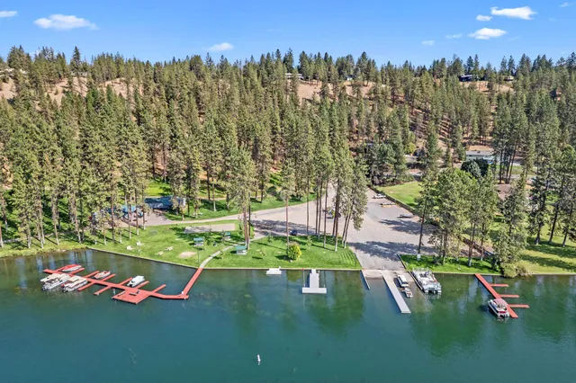 $819,500 | 16825 North Wylie Drive, Nine Mile Falls, WA 99026