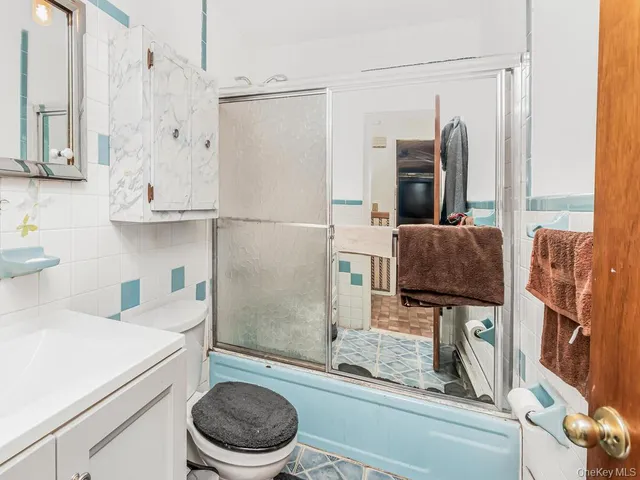 $1,300,000 | 3312 Edson Avenue | Eastchester