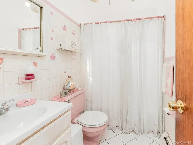 $1,300,000 | 3312 Edson Avenue | Eastchester