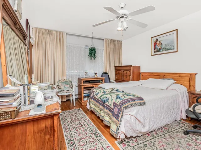 $1,300,000 | 3312 Edson Avenue | Eastchester