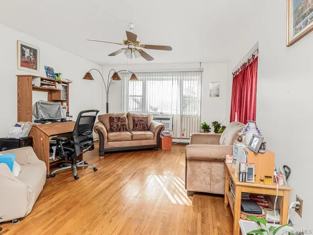 $1,300,000 | 3312 Edson Avenue | Eastchester