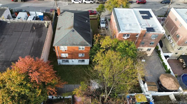 $1,300,000 | 3312 Edson Avenue | Eastchester