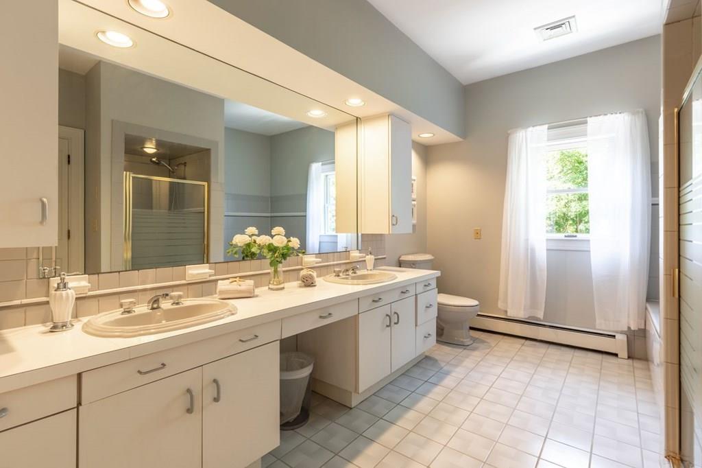 42 Solomon Pierce Road Lexington, MA 02420 - Photo 22 of 27 Gallery Image 22