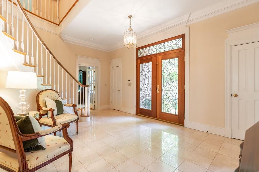 42 Solomon Pierce Road Lexington, MA 02420 - Photo 4 of 27 Gallery Image 4