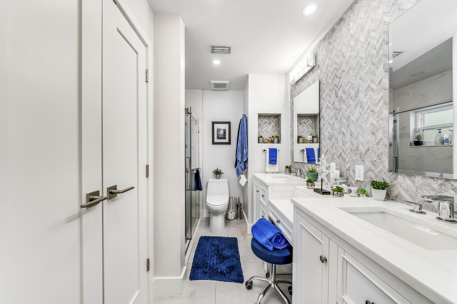 19423 Colorado Circle Boca Raton, FL 33434 - Photo 37 of 78 master bath