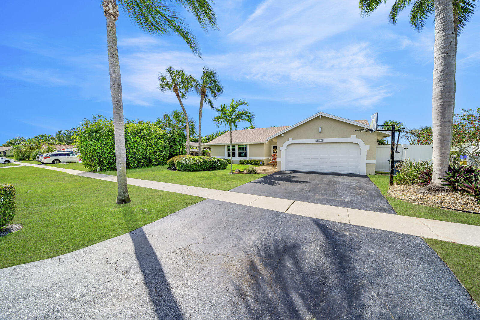 19423 Colorado Circle Boca Raton, FL 33434 - Photo 10 of 78 10-Exterior-28