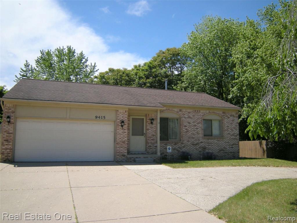 9415 Newburgh Road Livonia, MI 48150 - Photo 1 of 38