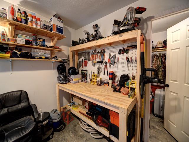 851 Sneed Road Evensville, TN 37332 - Photo 28 of 32 28-851 Sneed Road Basement Workshop