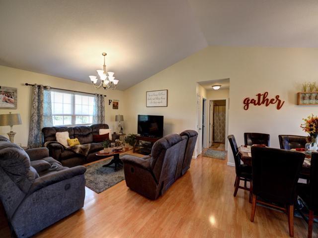 851 Sneed Road Evensville, TN 37332 - Photo 8 of 32 8-851 Sneed Road Living Area 2